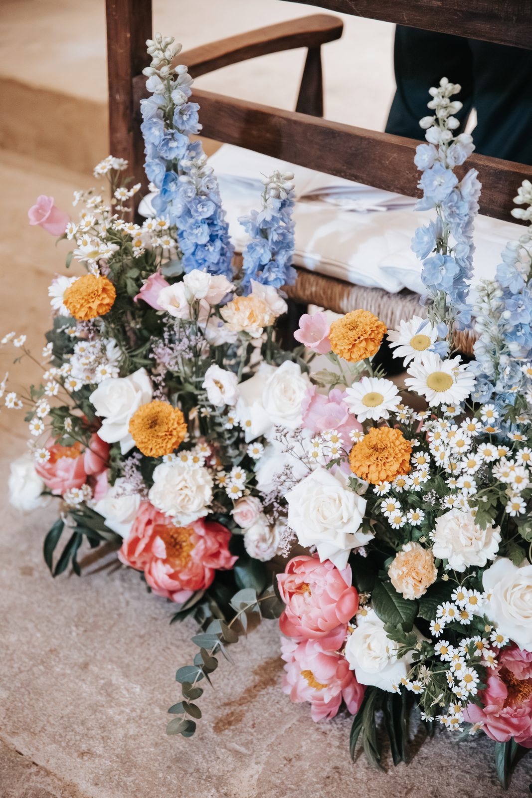 Décor floral de cérémonie aux tons pastel